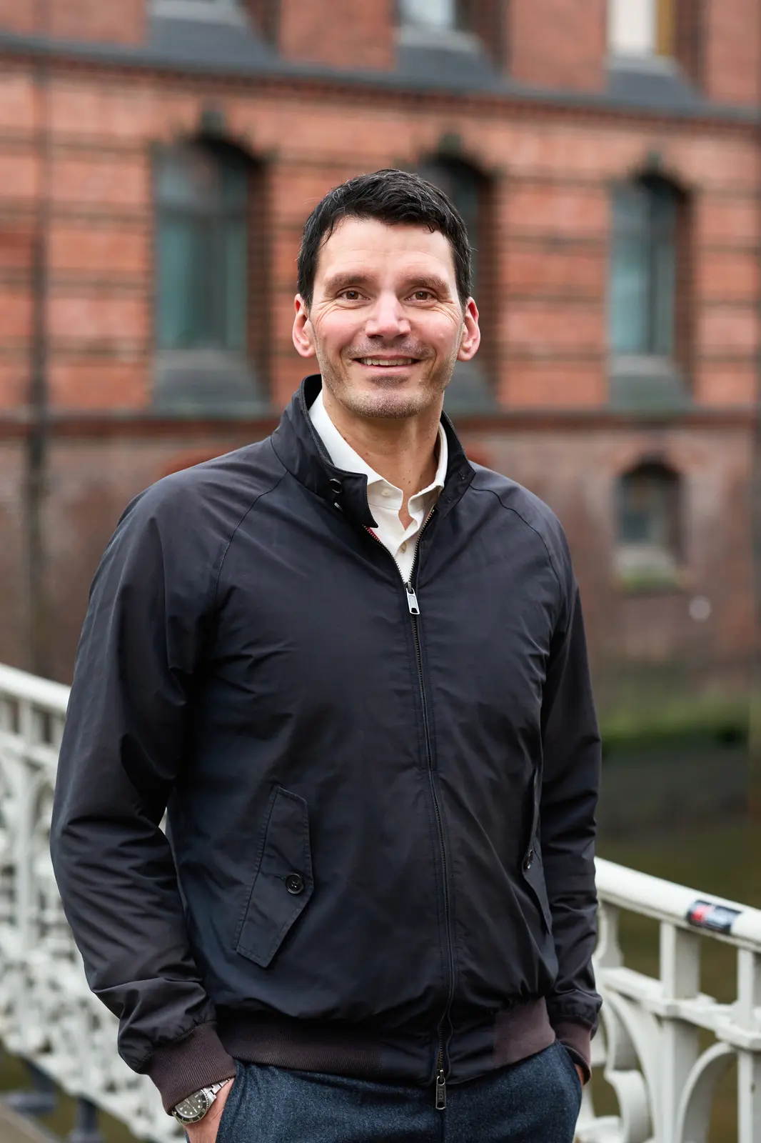 Dr. Roger Gothmann